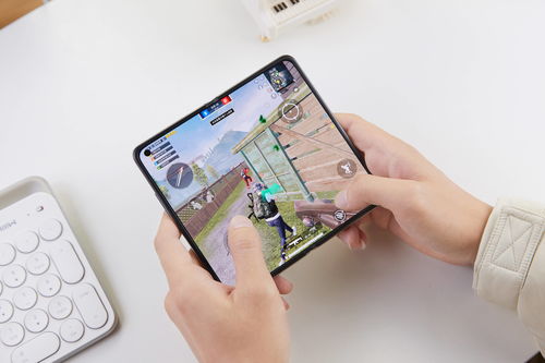 折疊屏手機(jī)玩游戲怎么樣？OPPO新機(jī)展現(xiàn)軟件適配實(shí)力，誰(shuí)用誰(shuí)知道